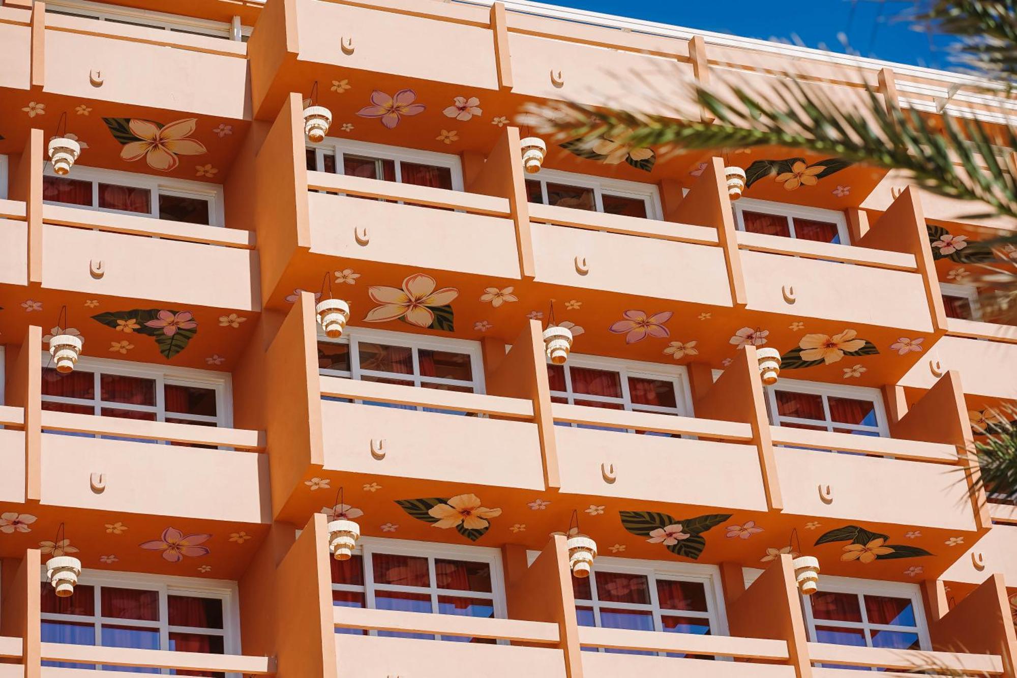 Bikini Island & Mountain Hotel Es Trenc -Adults Only- Colonia de Sant Jordi Extérieur photo